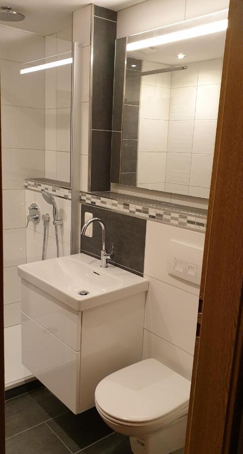 Zum Weissen Roessl Hotel คาลมุนซ์ ภายนอก รูปภาพ