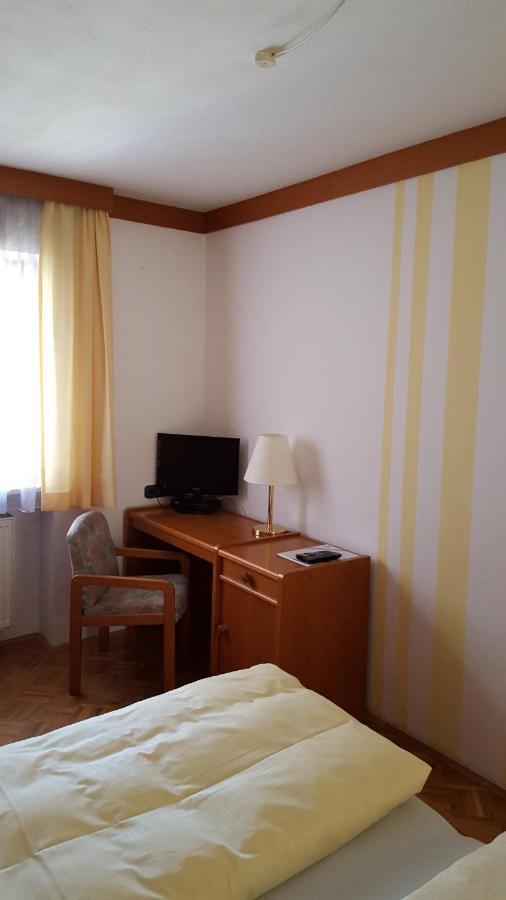 Zum Weissen Roessl Hotel คาลมุนซ์ ภายนอก รูปภาพ