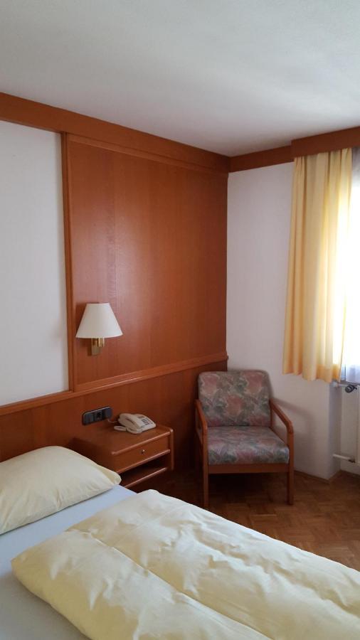 Zum Weissen Roessl Hotel คาลมุนซ์ ภายนอก รูปภาพ