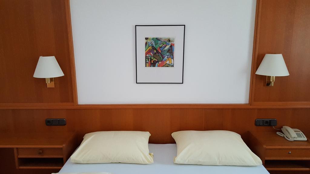Zum Weissen Roessl Hotel คาลมุนซ์ ห้อง รูปภาพ